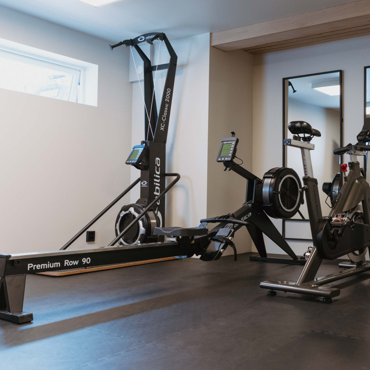 abilica-gymfloor-eco-dalles-sol-sport-noir-102x102-cm image 3