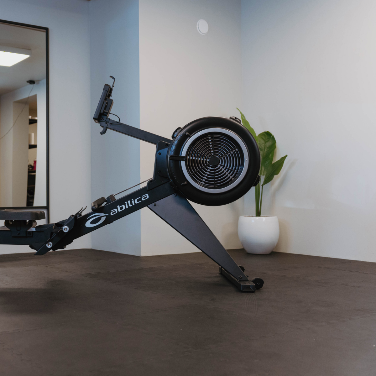 abilica-gymfloor-eco-dalles-sol-sport-noir-102x102-cm image 6
